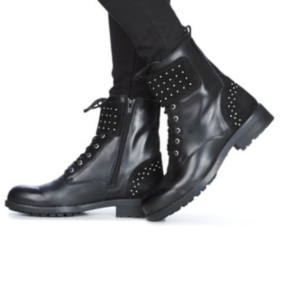 WOMEN'S ANDRE BLACK STUDDED LEATHER BOOTIES ANKLE BOOTS SHOES SZ 8 $150 - Picture 3 of 7